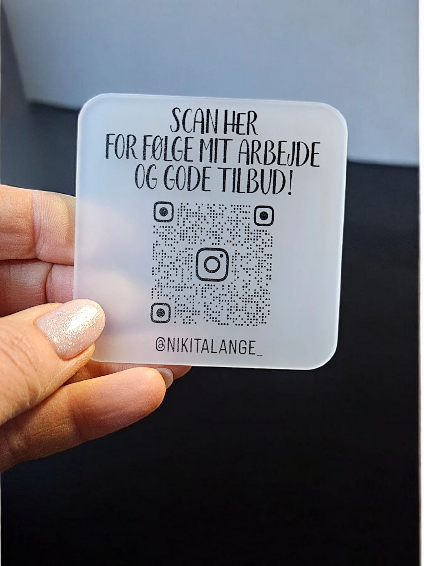Lille skilt med QR-kode