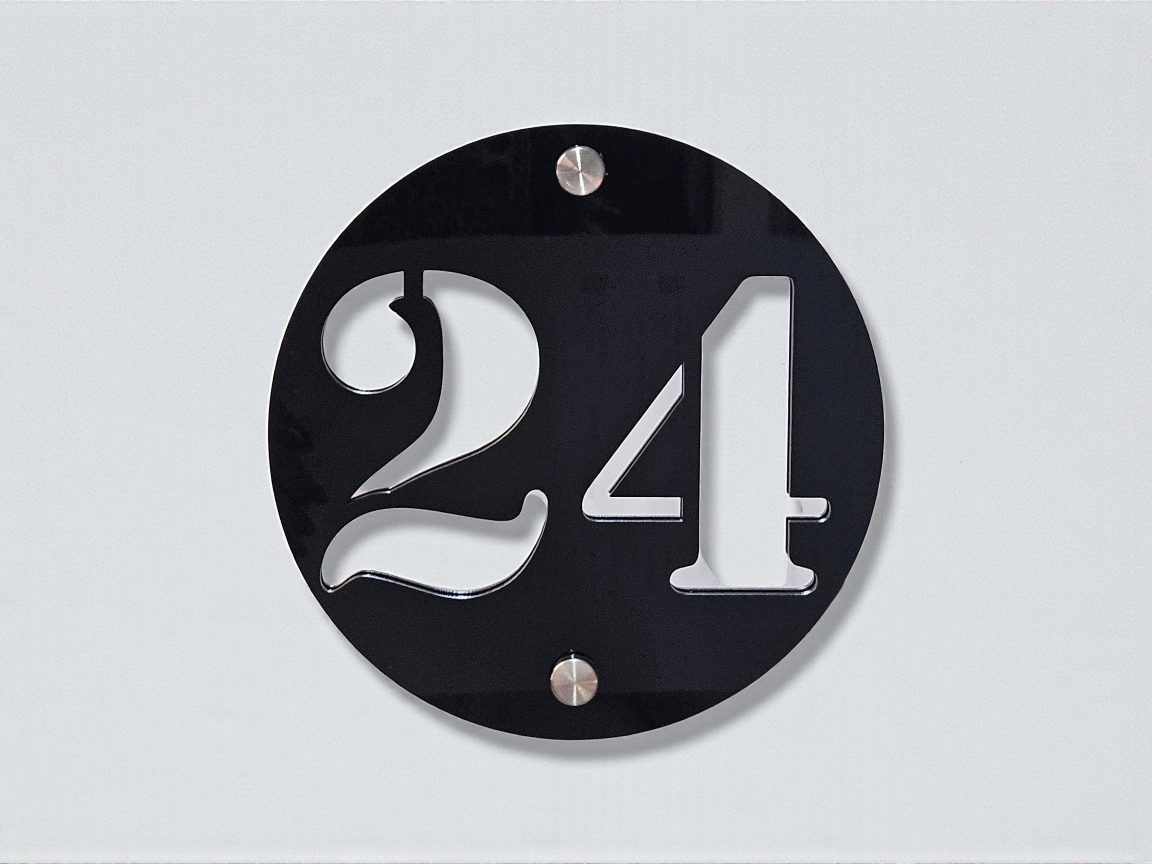 Rundt husnummer i akryl – Premium
