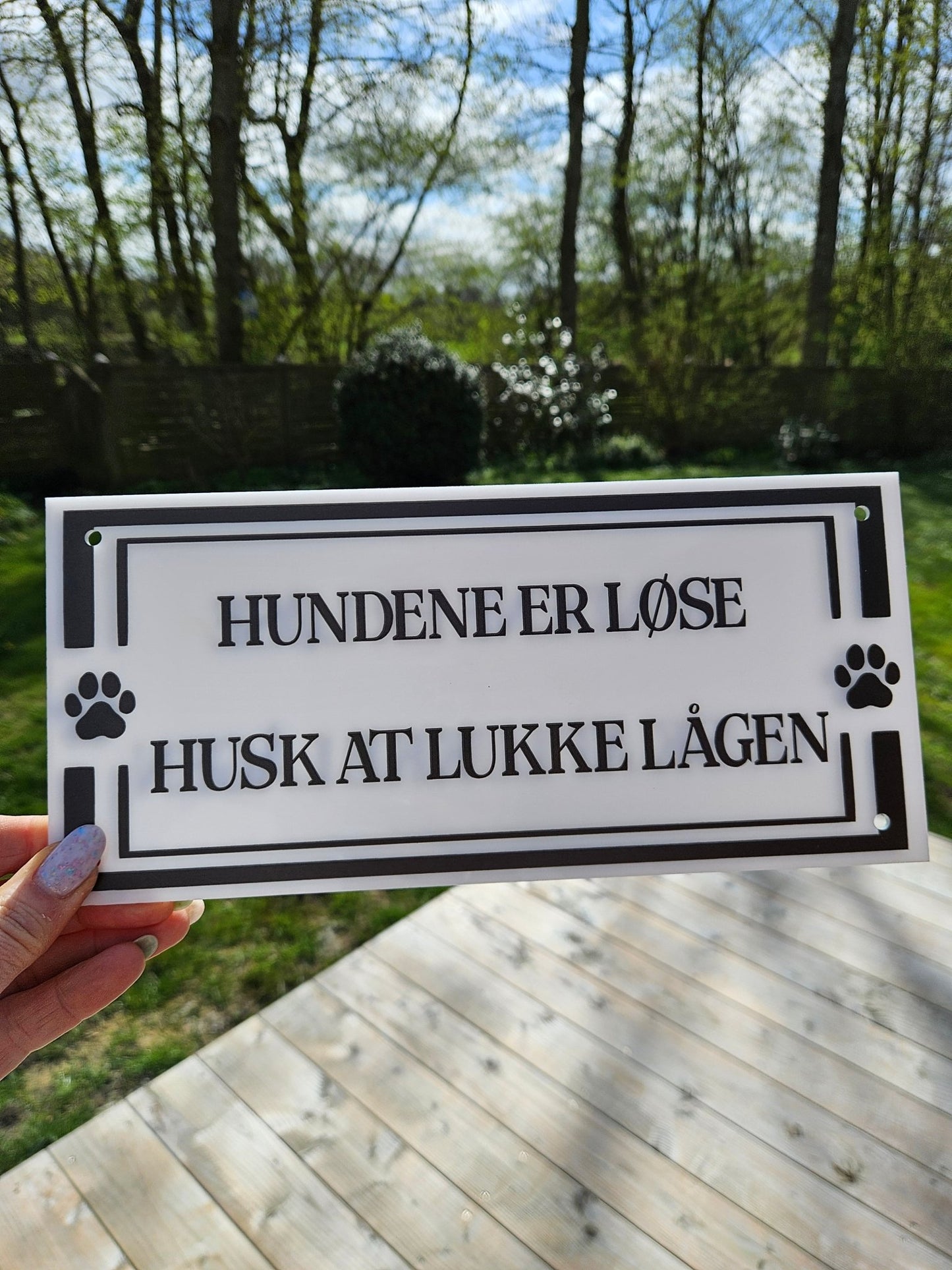 Hundeskilte i akryl - Renata's Wood Work