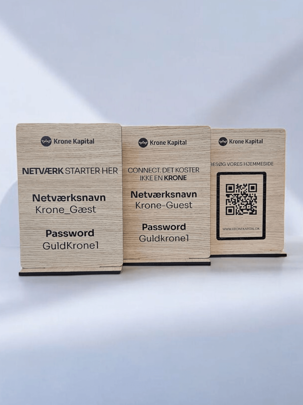 Promo media bordskiltet - Renata's Wood Work