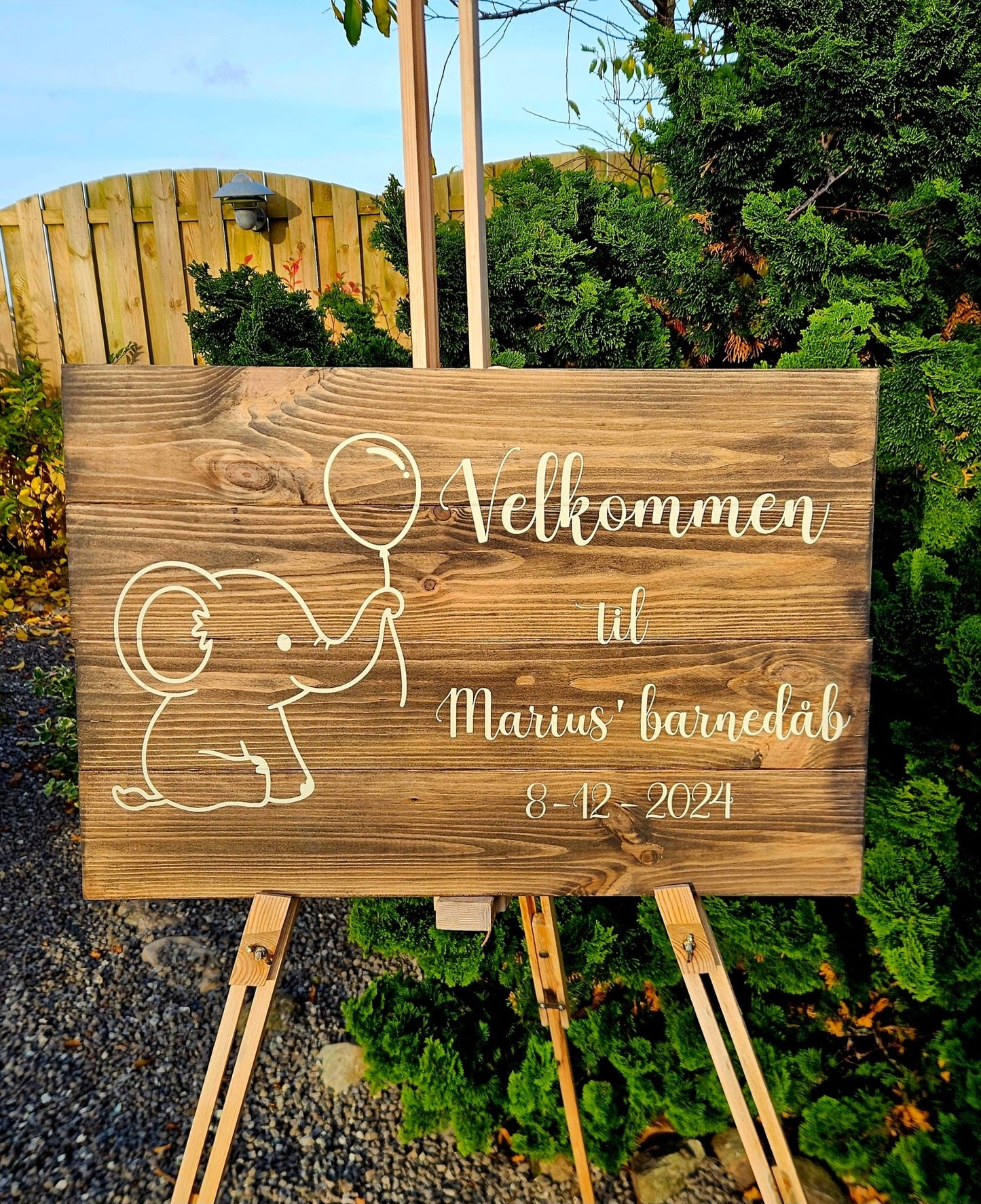 Velkomstskilt *Elefant med ballon - Renata's Wood Work