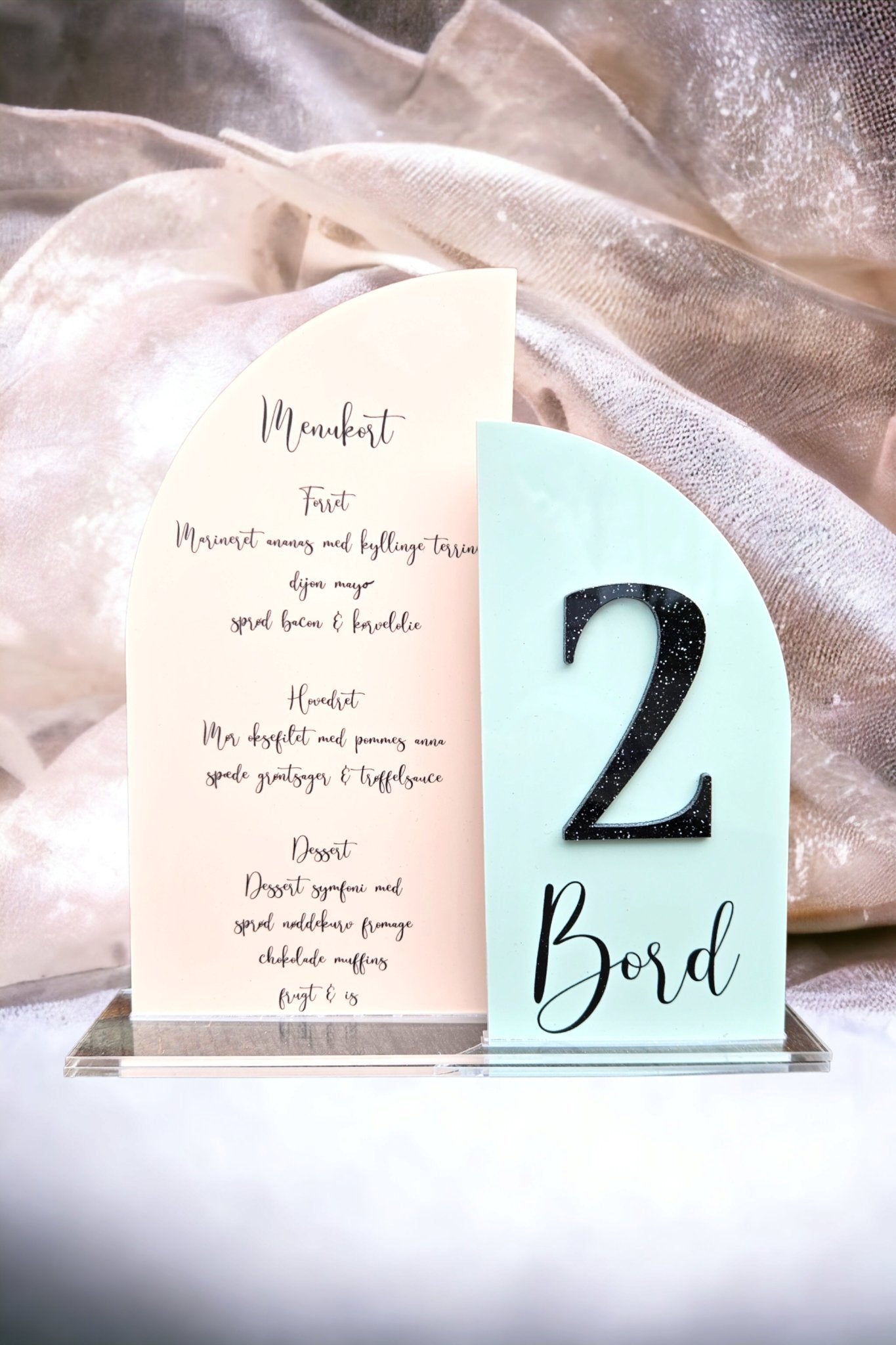 Bordnummer/menu i akryl - Renata's Wood Work
