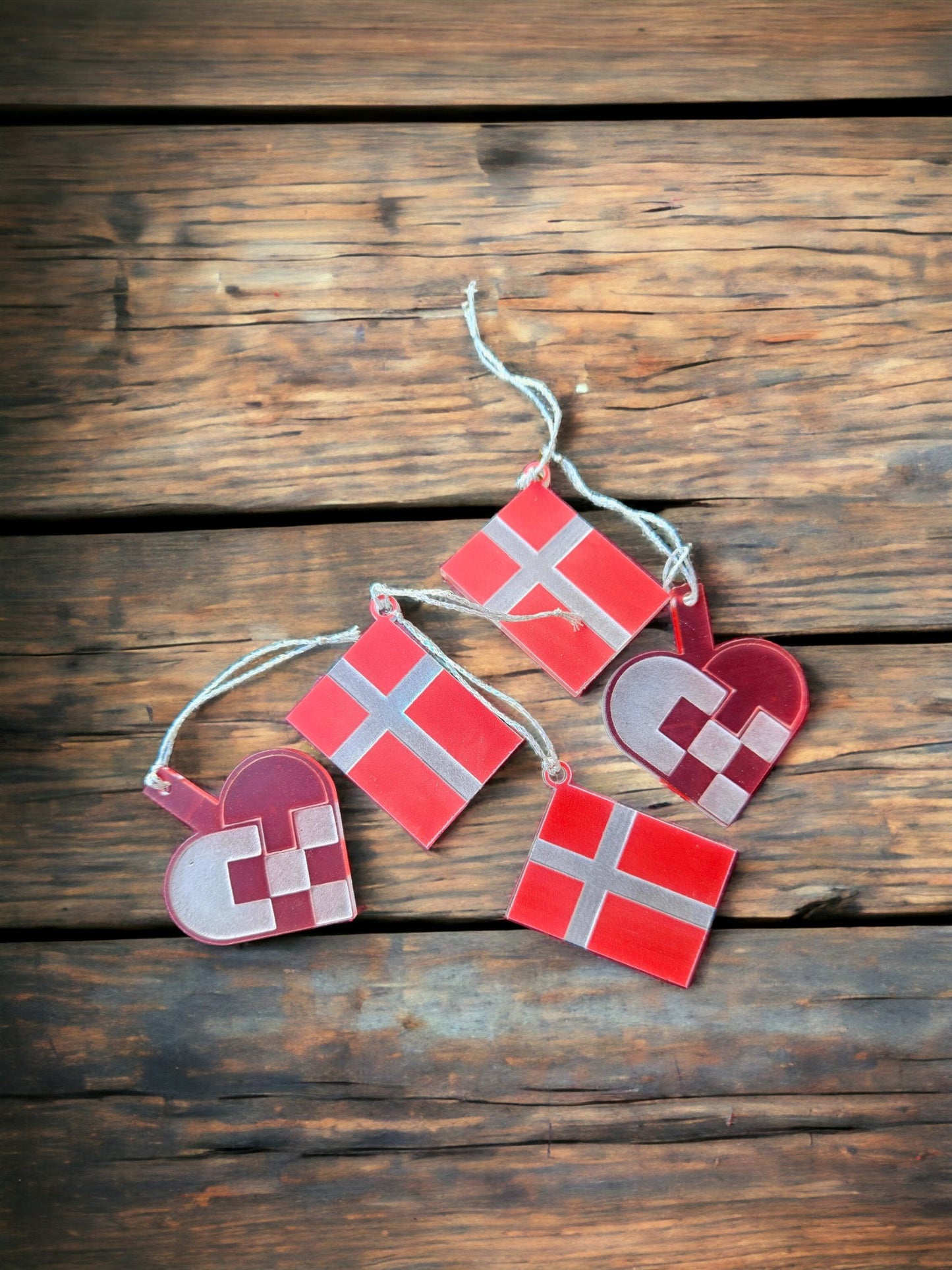 Dannebrogsflag i akryl - Renata's Wood Work