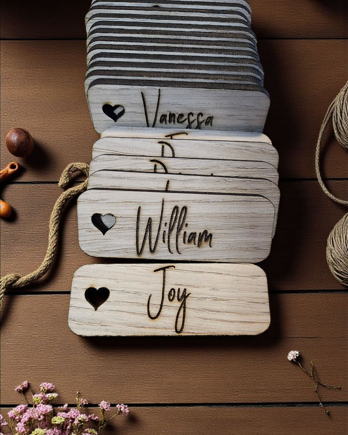 Bordkort med  hjerteudskæring