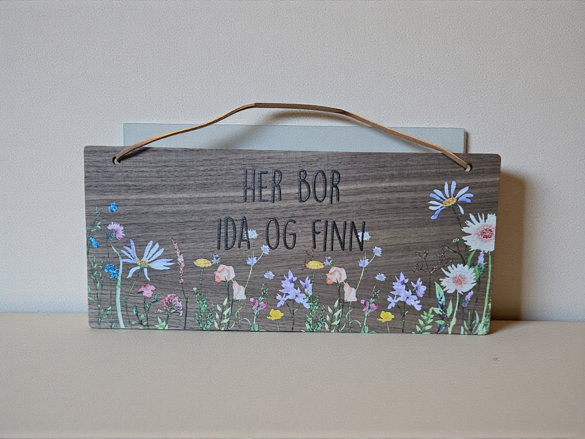 Dørskilt med navn-Vildblomster