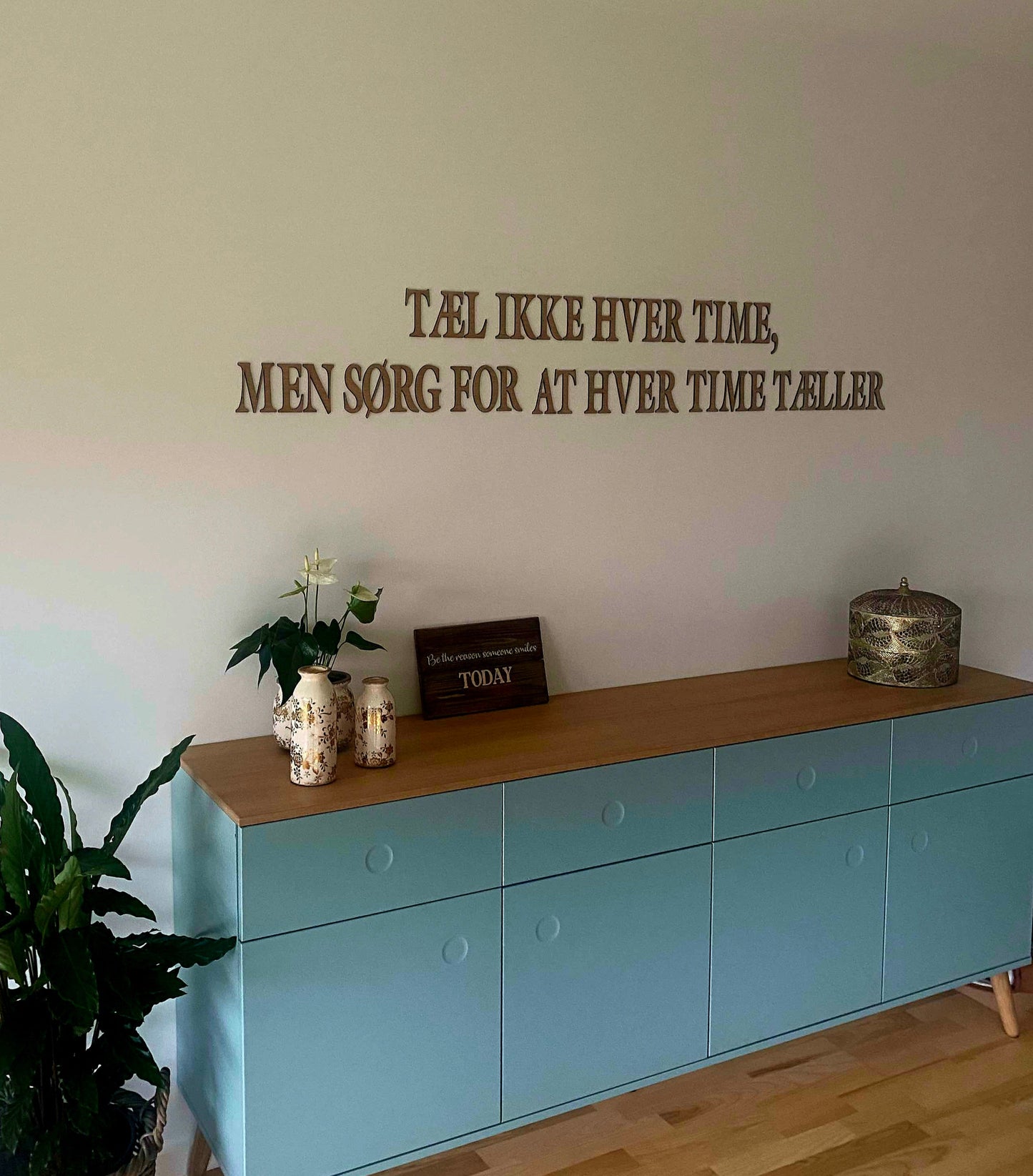 Træbogstaver til vægdekoration