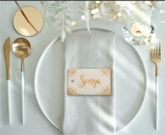 Bordkort - guldfarvet skrift