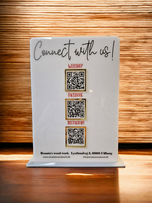 Mobilepay skilt med QR kode i akryl - Renata's Wood Work